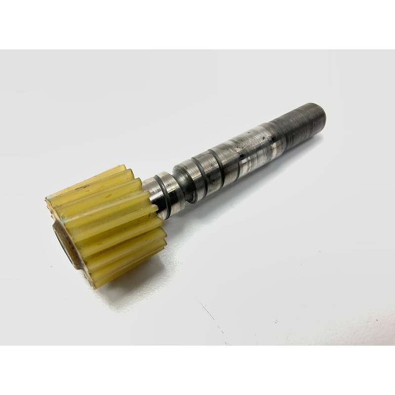 USED - Speedometer Pinion Gear, 19 Teeth, OEM For Datsun 240Z 260Z 280Z 280ZX