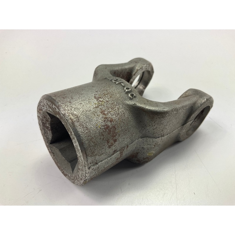 Weasler 804-1418  14-series PTO Yoke W/ 1-1/8 Square Bore & Setscrew Connection
