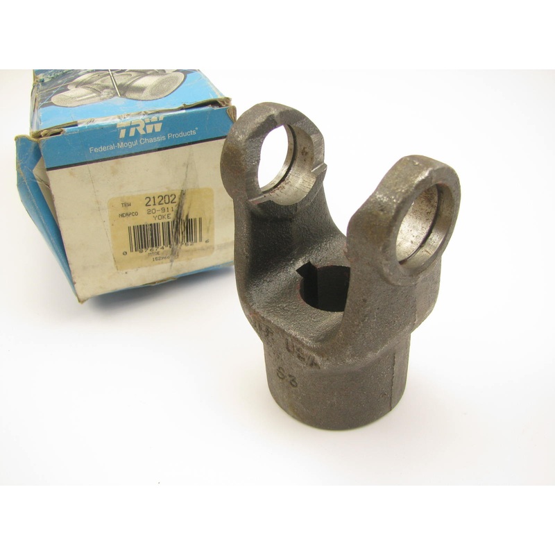 TRW 21202 PTO End Yoke 2000 Series 1-1/8'' Bore 3-3/4'' Long 5/16 Key 3/8''-16 Hole