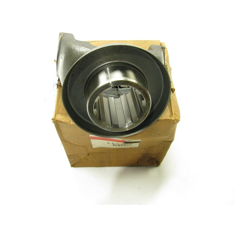 Spicer 6-5-4-2931X Splined Bore End Yoke 1810 Series 2.750''x10 Spline 3.500'' Hub