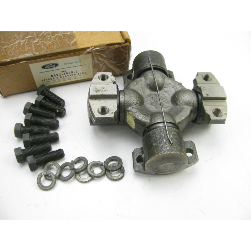 NOS OEM 1970-1976  Ford Truck LN-600/6000 U-joint For Fuller 610 Transmission