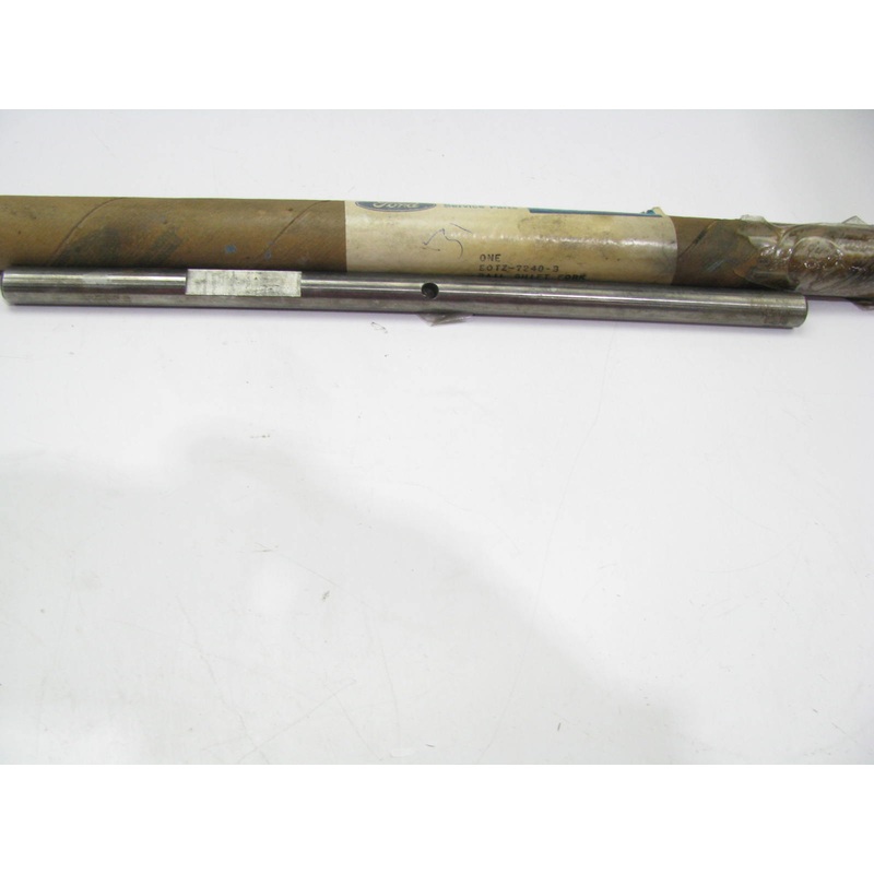 NOS - OEM Ford E0TZ-7240-B Shift Fork Rail For New Process NP208 Transfer