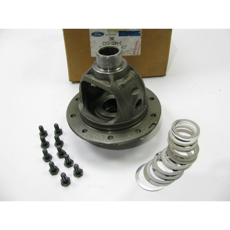 NOS - OEM Ford E3TZ-3204-E Front Differential Housing Kit - DANA MODEL 44