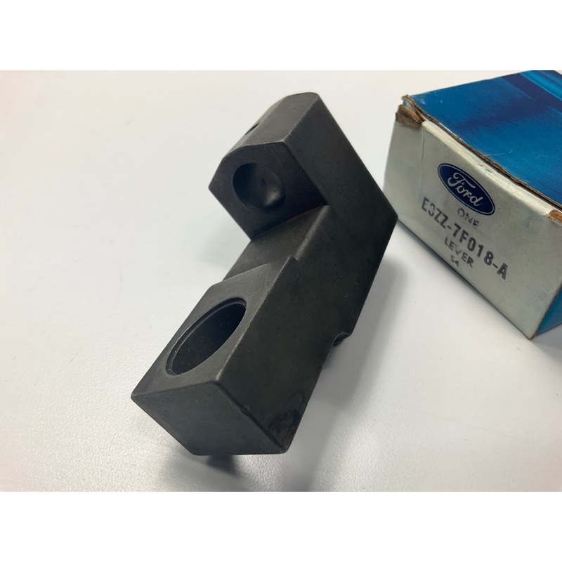 NOS - OEM Ford E3ZZ-7F018-A Gearshift Offset Lever Striker Block, T5