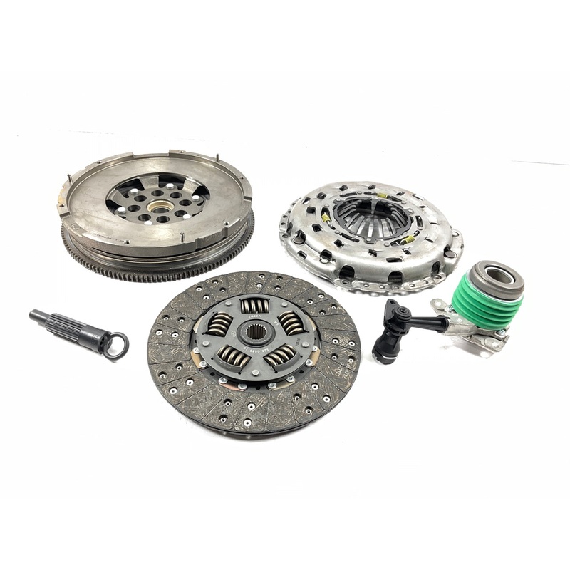 NEW UNBOXED Luk 04-229 Clutch Kit For 2010-2015 Chevy Camaro 3.6L V6
