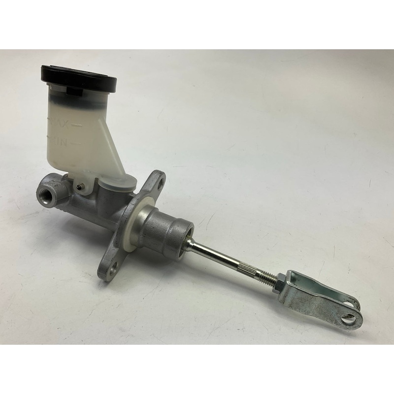 NEW UNBOXED NABCO 350092 Clutch Master Cylinder For 1996-1997 Nissan Pickup 2.4L