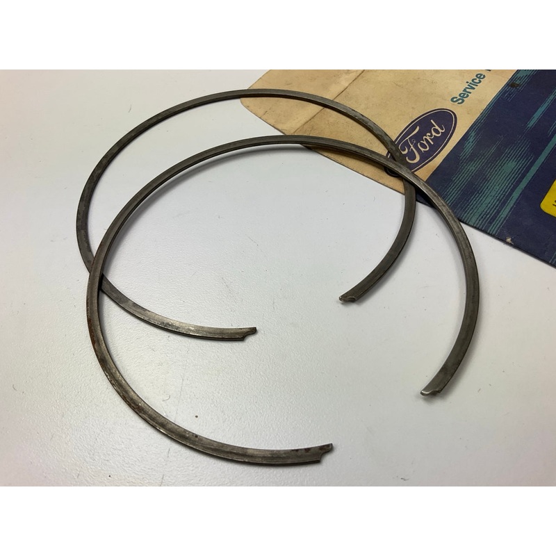 (2) Ford E1FZ-7D483-C Clutch Pressure Plate Retainer Snap Ring, .077'' - ATX