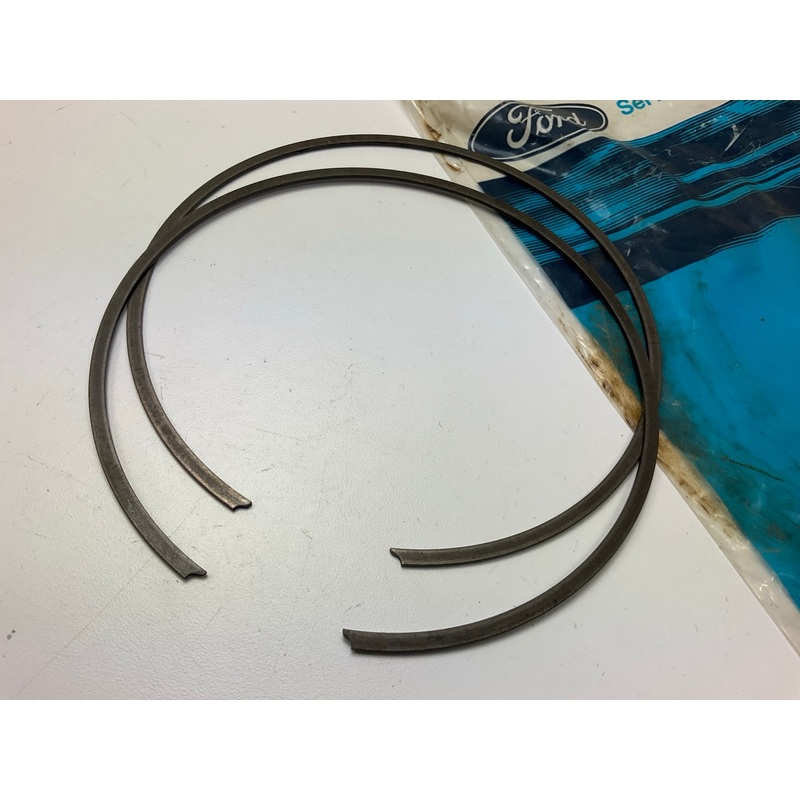 (2) NEW - OEM Ford E1FZ-7D483-F Pressure Plate Retainer Snap Ring .072'' - ATX