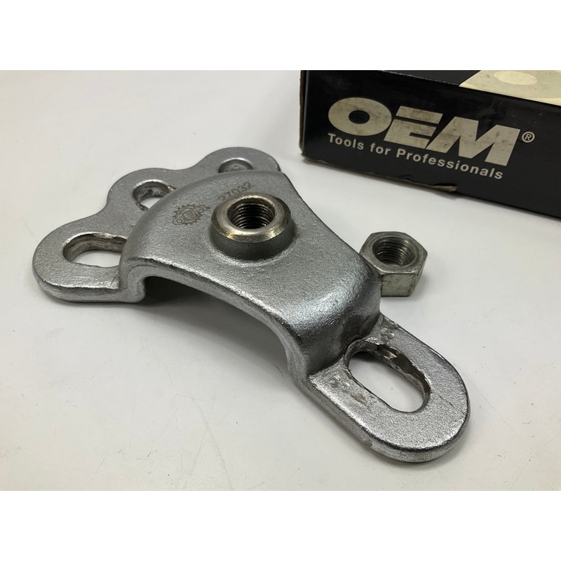 USED #14 - OEM Tools 27032 Flange Type Axle Puller For Use With A Slide Hammer