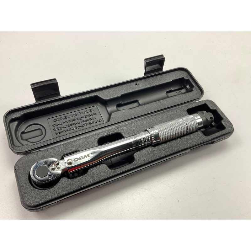 USED #2 - OEM Tools 27173 3/8'' Drive Click Style Torque Wrench 20-200 Inch/Lbs.