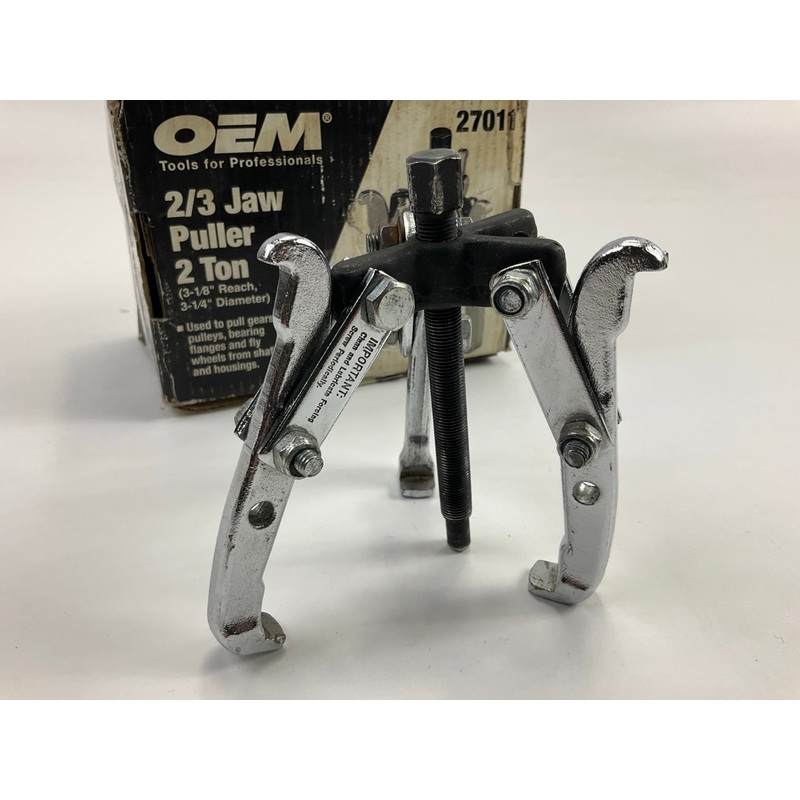 USED #12 - OEM Tools 27011 2-Ton Gear Pulley Puller, 2/3 Jaw, 3-1/4'' Spread
