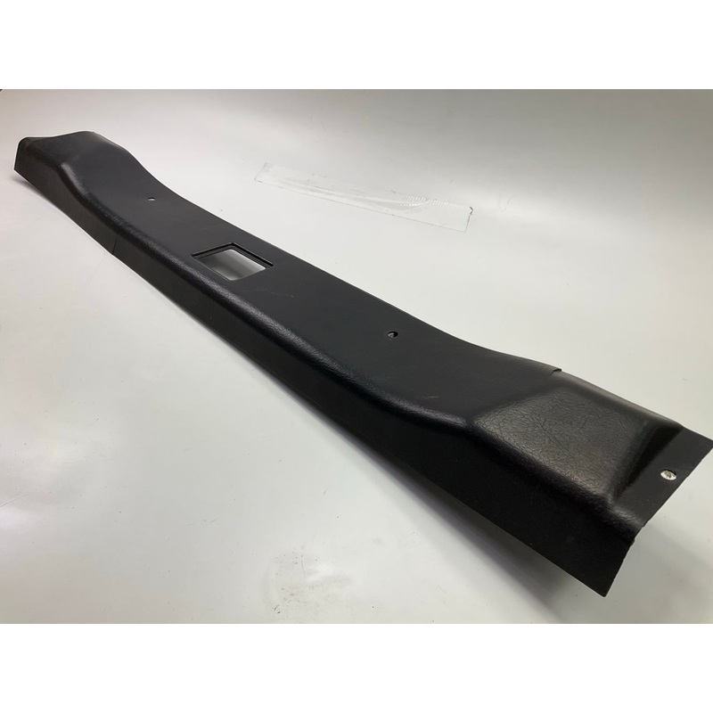 CRAKED, ROUGH SHAPE, SEE PHOTOS - Used Overhead Map Light Trim Panel For 280z