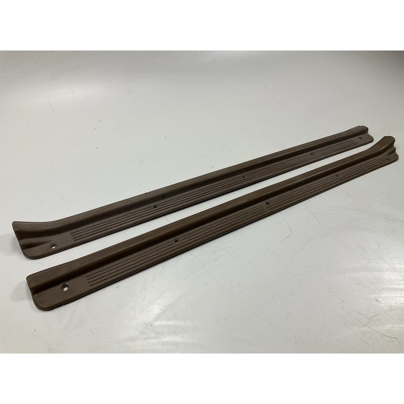USED Tan Interior Door Sill Scuff Plates OEM For 90-96 300zx Z32 2+0 Coupe