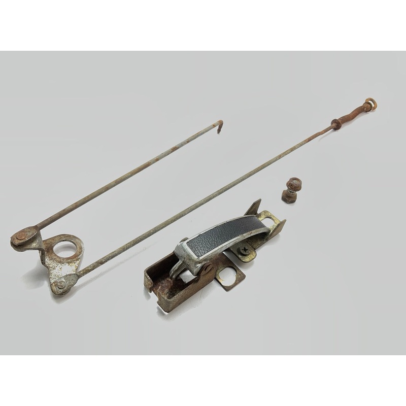 USED #86 - Right Passengers Side Interior Door Handle & Linkage For Datsun S30