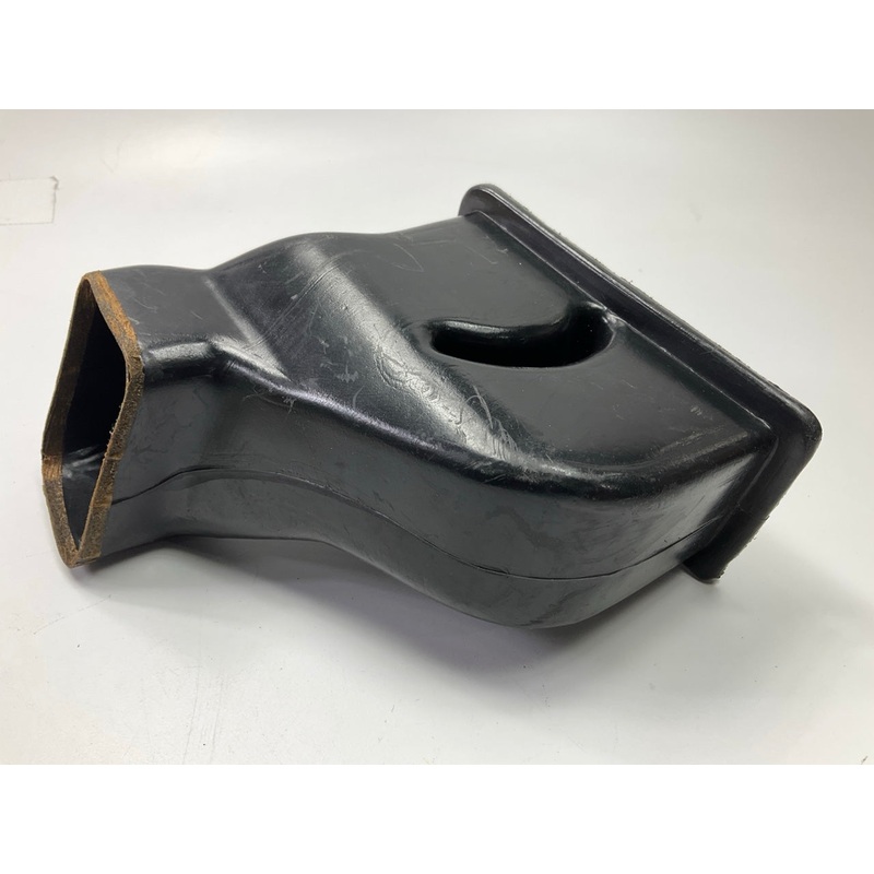 USED - Under Dash HVAC A/C Air Duct Heater Air Hose Tube For 79-83 Datsun 280zx