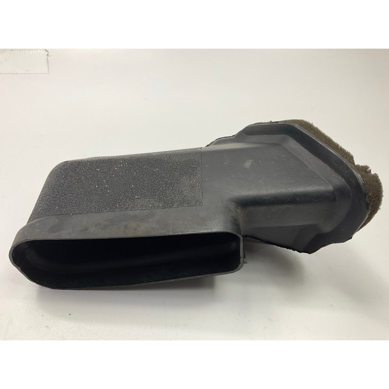 USED #186 Right Passengers Side A/C Air Vent Duct Tube OEM For 90-96 300zx Z32