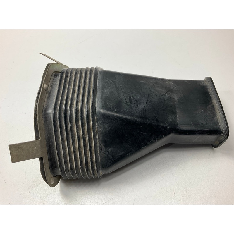 USED # 689 - Center Heater Dash Air Vent OEM For 1970-1973 Datsun 240z