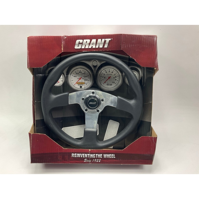 Scratched Scuffed, See Actual Photos - Grant 1103 GT Rally 13.5'' Steering Wheel