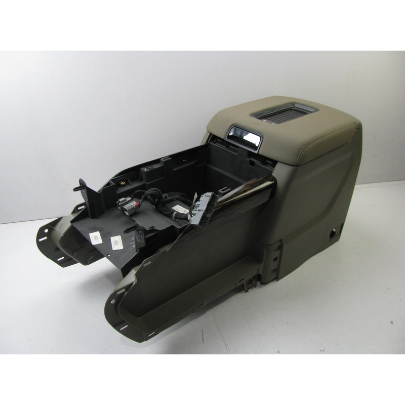 OEM NOS 15-16  Tahoe Center Console DUNE W/cooler Wireless Phone Charging Type 2