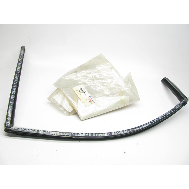 OEM Window Glass-Rear Door-Run Channel Right 4646828AB