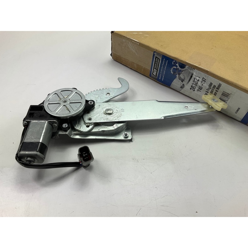 ACI REAR RIGHT Power Window Regulator & Motor For 1996-05 Sable 1996-07 Taurus