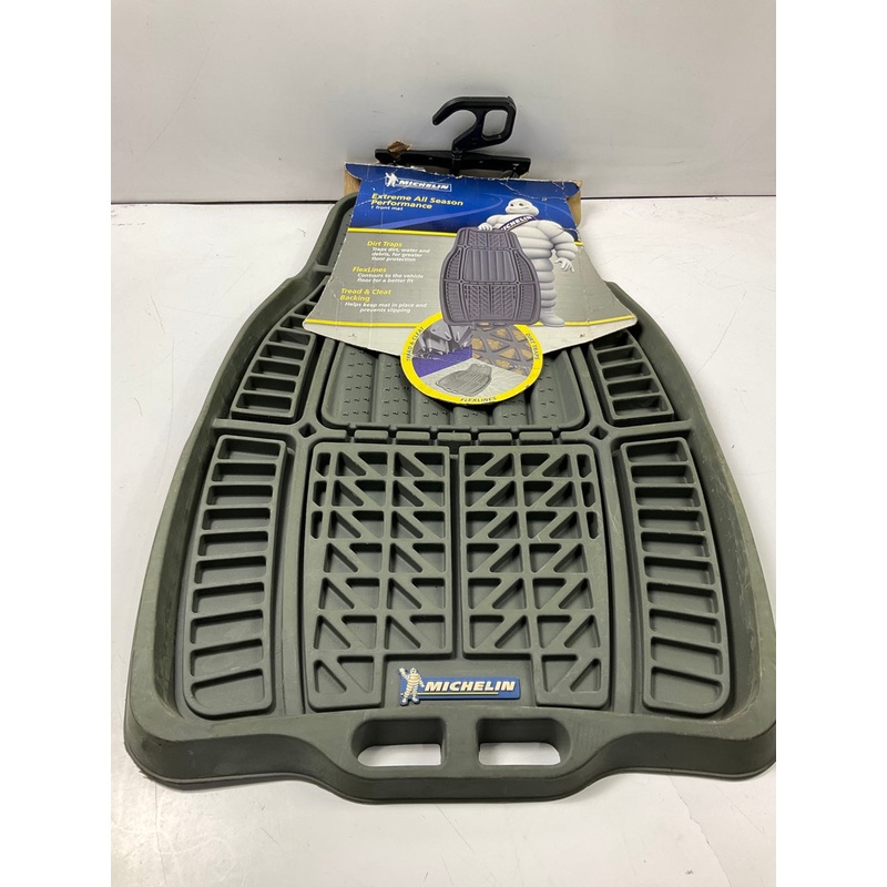 1 PIECE - Michelin 950-44 Rubber Floor Liner Mat, Gray,  28'' X 18-1/2''