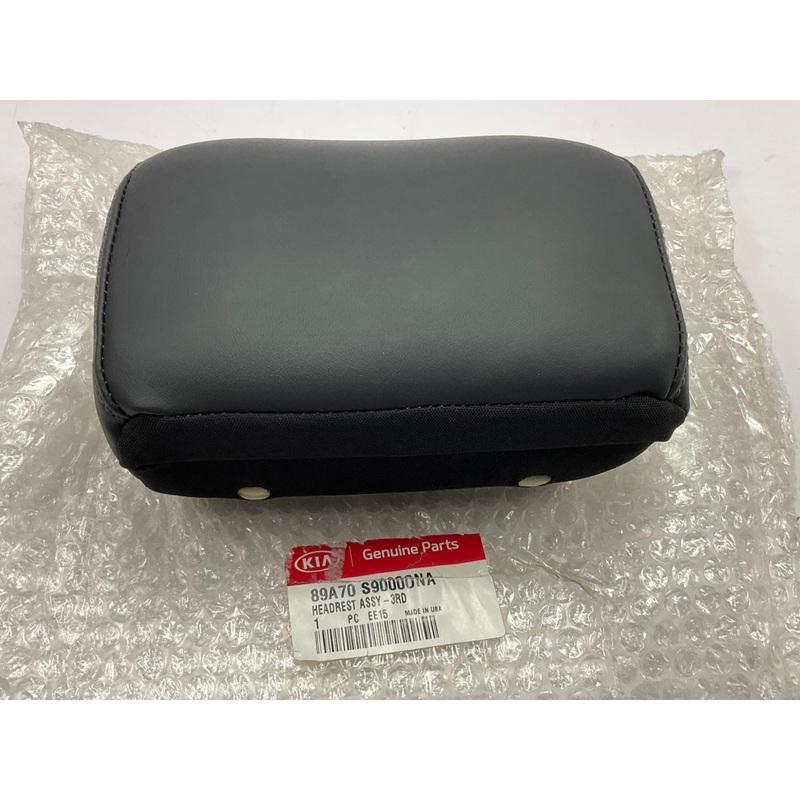 3rd Rear Row Headrest Black Leatherette OEM For 20-24 Telluride 89A70S9000ONA