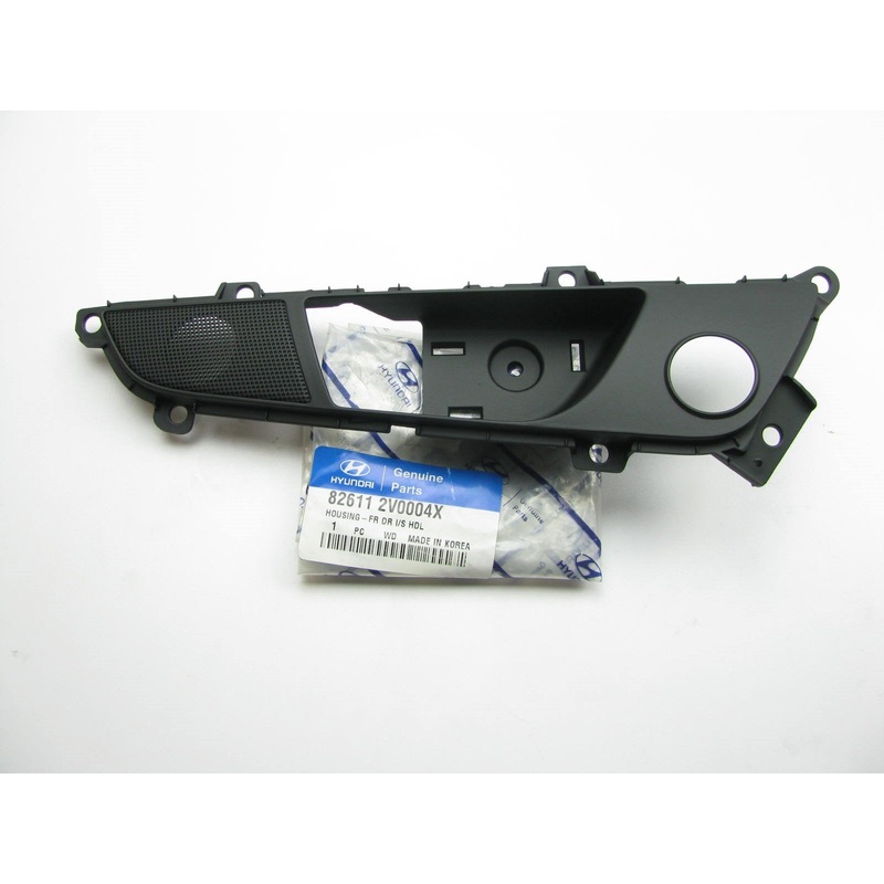 826112V0004X Front Left Interior Door Handle Bezel OE For Hyundai Veloster 12-16
