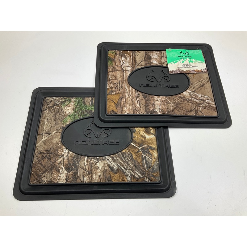 (2) Realtree RFM5108 Universal Camo Pattern Rear Rubber Floor Mats - 16''x13''