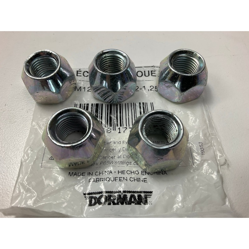 (5) Dorman 611-065 Wheel Lug Nuts