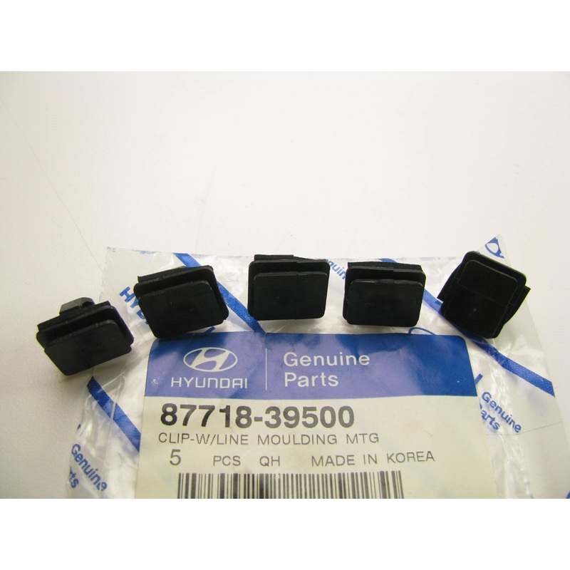 (5) NEW GENUINE Door Waist Line Moulding Panel Retainer Clips OEM For XG350 300