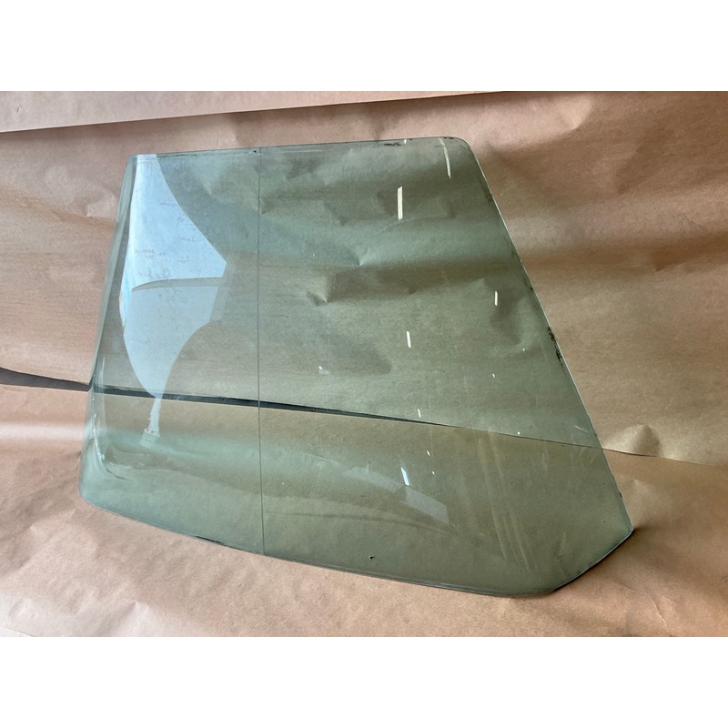 USED - 1971-1973 Buick Riviera Boat Tail Back Glass Rear Window FREE SHIPPING