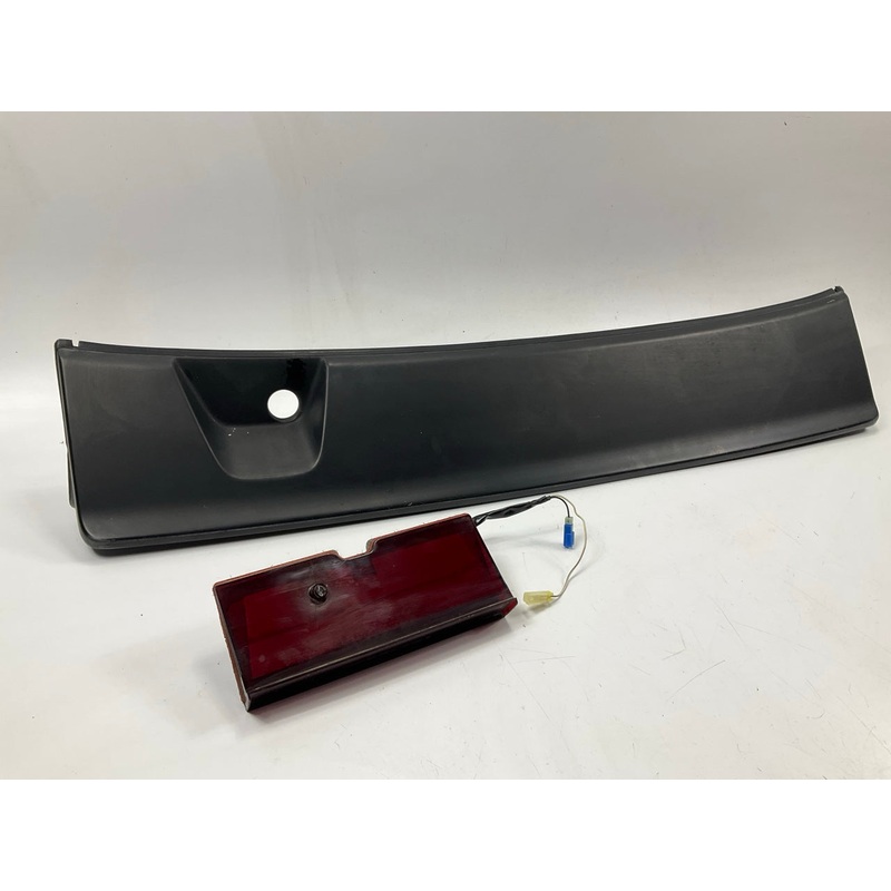 USED #3481 - Factory Rear Spoiler W/ Brake Light OEM For 84-86 Nissan 300zx Z31