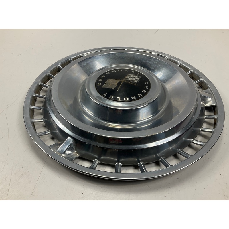 USED - OEM GM 1961 Chevrolet Chevy Corvette Racing Flag Hub Cap Wheel Cover