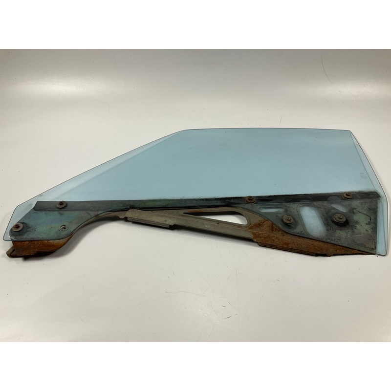 USED #10042 Left Drivers Side Door Window Glass For 1970-1976 240z 260z 280z S30