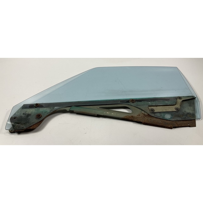 USED #10047 Left Drivers Side Door Window Glass For 1970-1976 240z 260z 280z S30