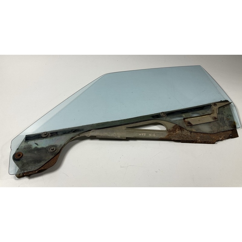 USED #10065 Left Drivers Window Door Glass OEM For 70-76 Datsun 240z 260z 280z