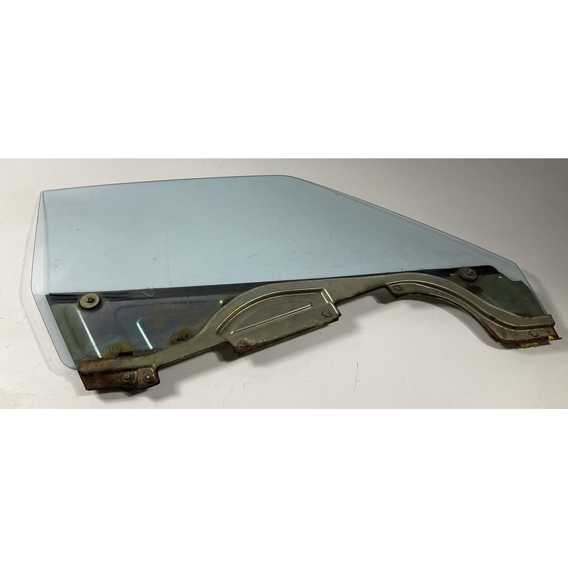 USED #10074 Right Passenger Side Window Door Glass OEM For 1977-1978 Datsun 280z