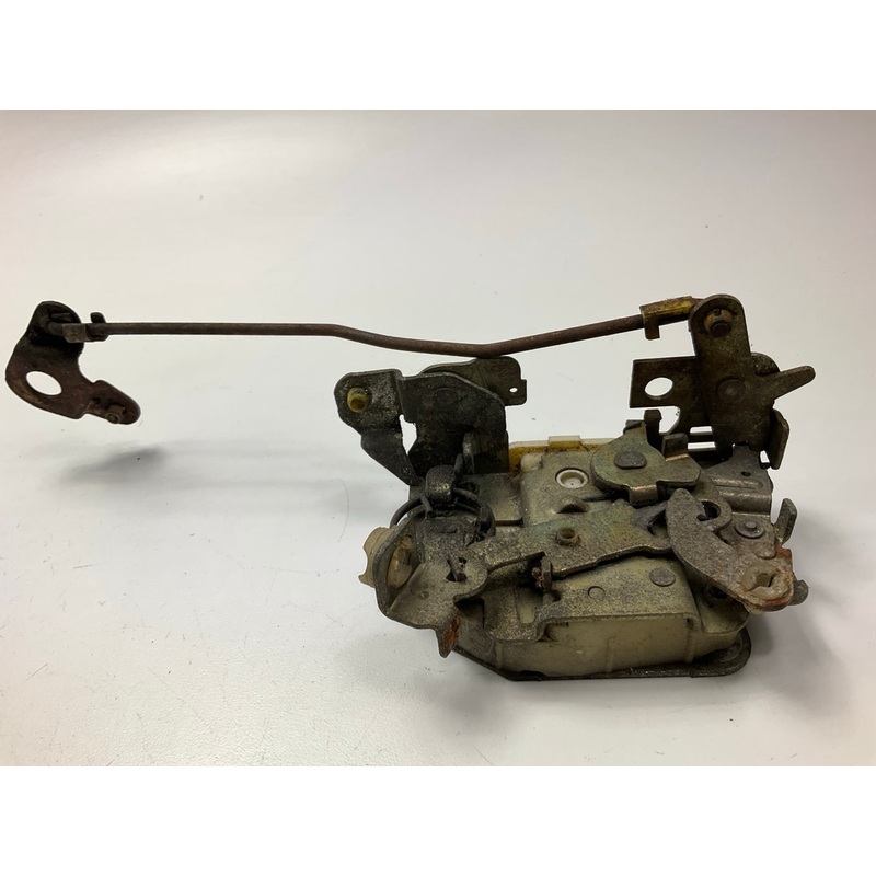 USED #117 Right Passengers Door Latch Lock OEM For 1979-1983 Datsun 280zx 2+2