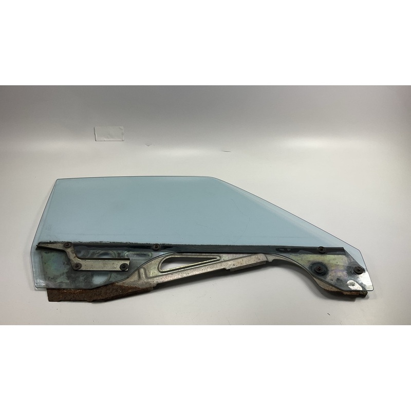 USED #1505 - Passengers Right Door Window Glass For 70-76 Datsun 240z 260z 280z