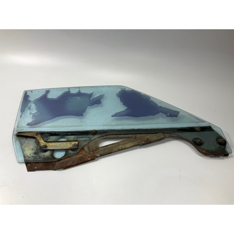 USED #183 Right Passengers Window Door Glass OEM For 70-76 Datsun 240z 260z 280z