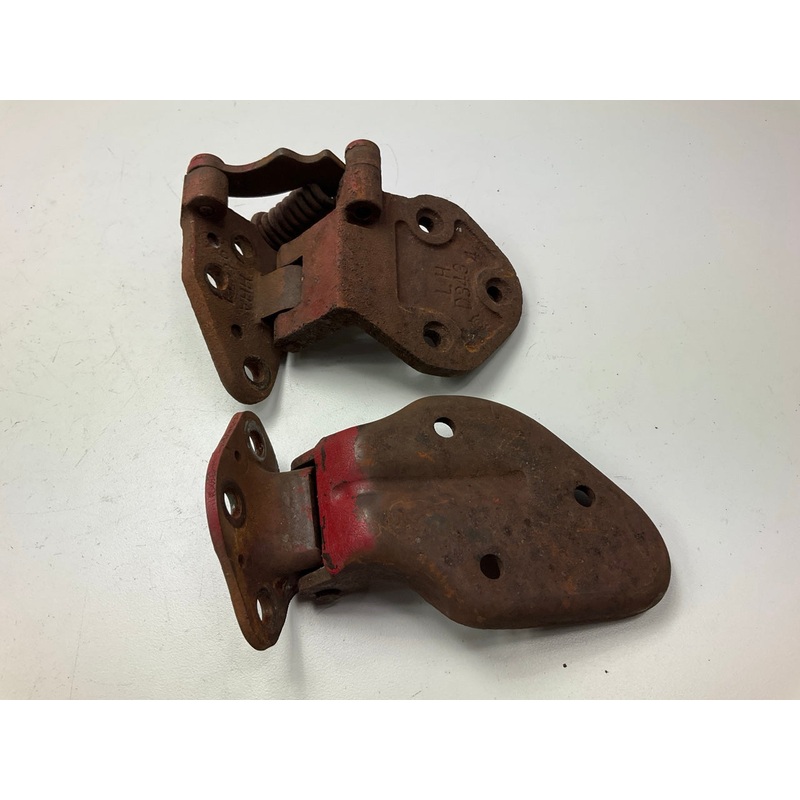 USED #32 - Left Door Upper & Lower Door Hinges, Set, OEM For 79-83 Datsun 280zx