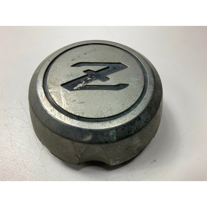 USED # 843 - 40343-P0000 Wheel Center Cap OEM For Datsun 280zx